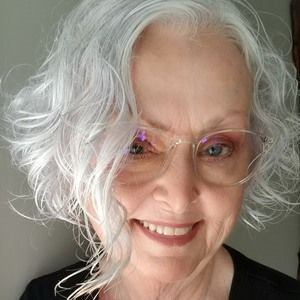 Meet your Posher, Gail